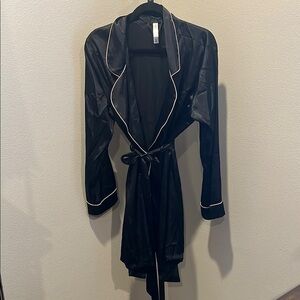 Gilligan & O'Malley Black Satin Robe with Pink Accents